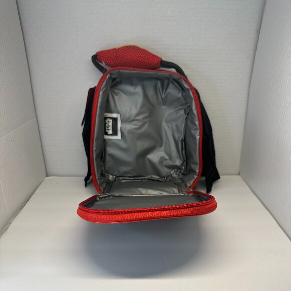 Flipeez Darth Vader Star Wars Lunch Bag with Cape - Picture 4 of 4